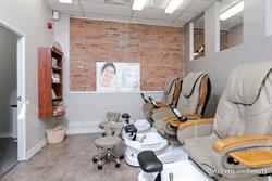 Accent On Beauty, Ottawa, ON opening hours