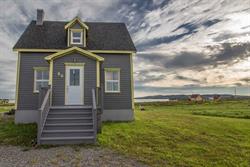 The Captain's House, Havre-Aubert, QC opening hours