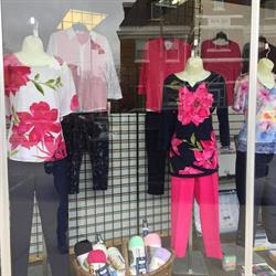 P & T Fashions, Seaforth, ON opening hours
