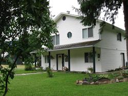 Garden Valley Place Accommodations, Kaslo, BC opening hours