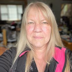 Janice Zelney Photography, Barrys Bay, ON opening hours