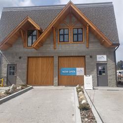 Jasper Pet Outpost, opening hours