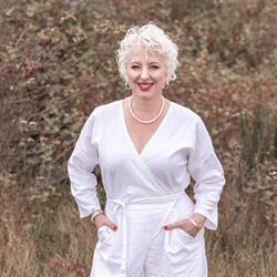 Fresh Skincare Studio, Sidney, BC opening hours