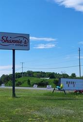 Shannies Restaurant, Tweed, ON opening hours