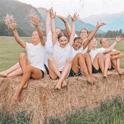 Pemberton Dance Studio, opening hours
