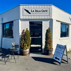 La Isla Café, Nanaimo, BC opening hours