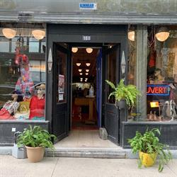Eva D, Montréal, QC opening hours