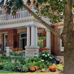 The Secret Garden Inn at Argyle Place, Kingston, ON opening hours