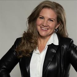 Lori Chenier, Chenier Kingston, opening hours