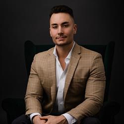 Derek Leippi - 2 Percent Realty Kelowna, opening hours