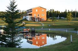 New Horton Lake Inn, opening hours