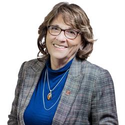 Linda Bowers REALTOR® Broker Century 21 In-Studio Realty, Kincardine, ON opening hours
